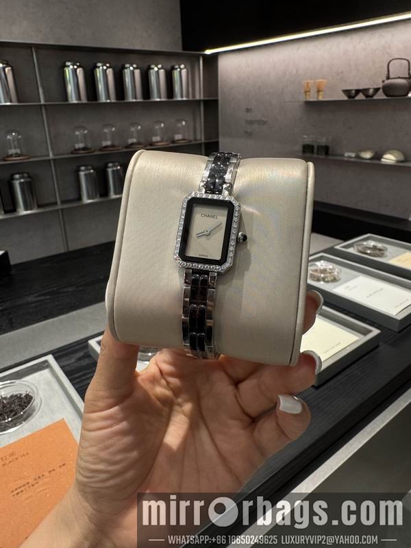 Replica Chanel 21X26mm 101516 Watch