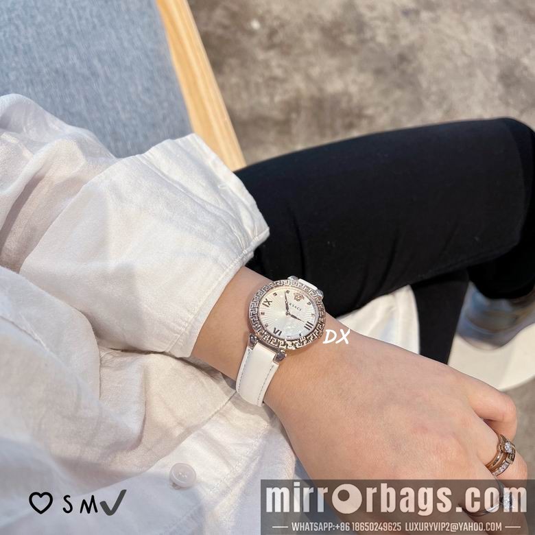 Replica Versace 34mm 10nms48 Watch