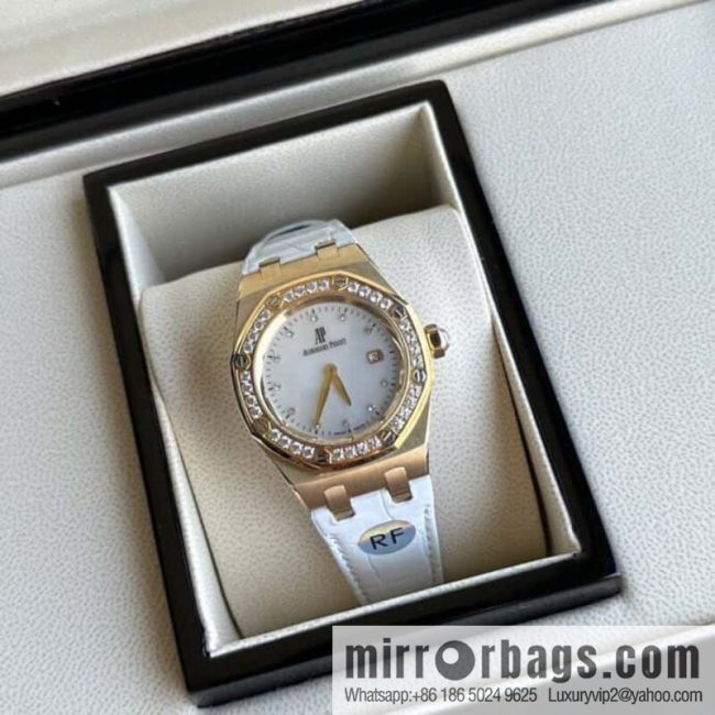 Alligator Leather RF Factory, Audemars Piguet Royal Oak Series Model 67601 Quartz Watch