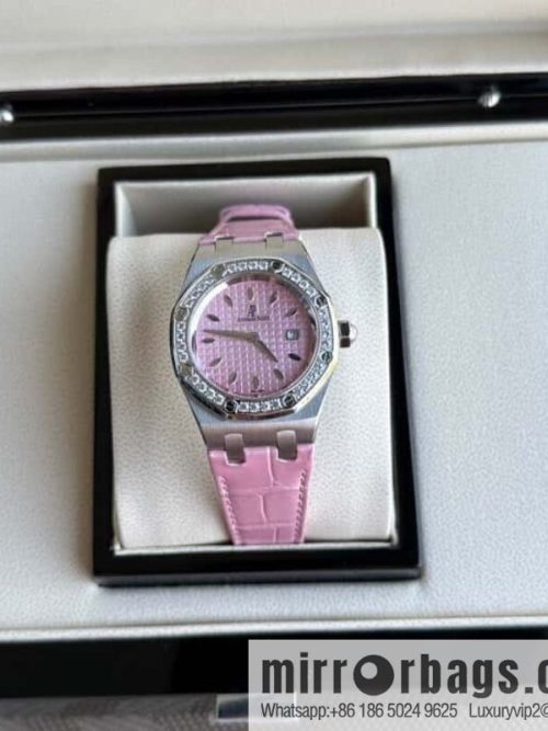 Alligator Leather RF Factory, Audemars Piguet Royal Oak Series Model 67601 Quartz Watch