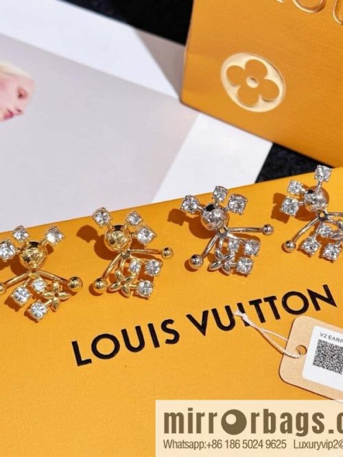 ❗️New ❗️ ❤️ ☀ Louis Vuitton LV CONSTELLATION stud earrings ☀