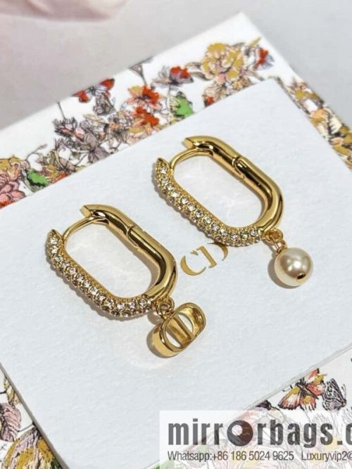 New ☑️ DIOR CD pearl stud earrings