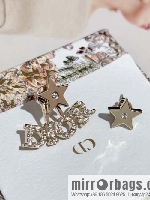 New ☑️ DIOR Dior pentagram earrings