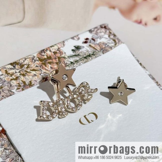 New ☑️ DIOR Dior pentagram earrings