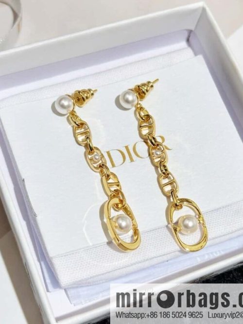 New ☑️ DIOR DiorCD pearl stud earrings