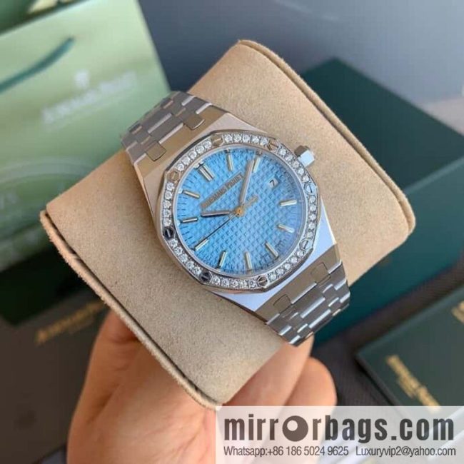 The most awesome \"Steel King\" women\'s Audemars Piguet \"Royal Oak original Calibre5800 model movement size 34mm ultra-thin mechanical watch