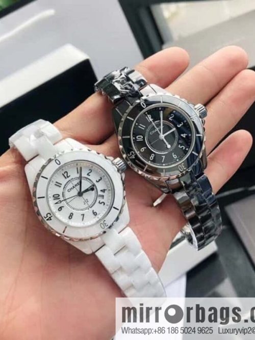 Women\'s model, official synchronization, and higher quality, the new H5698 brand Chanel series J12 movement type quartz gender women\'s quartz appearance details table diameter 33 mm