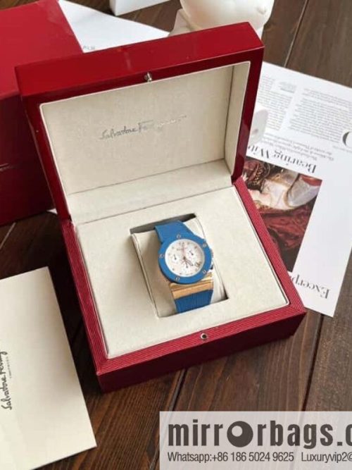 Ferragamo\'s new sports gender-neutral watch can be worn by men and women in 40mm.