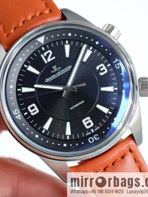 Jaeger-LeCoultre Beichen series V3 version diameter 41MM synchronous original streamlined stainless steel case escorts the watch with imported 9015 movement