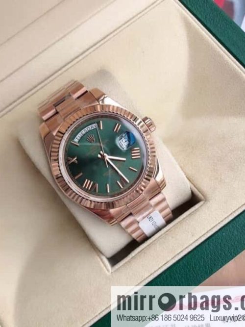 Rolex log type, the whole body is wrapped in 18k gold, the watch diameter is 41mm, and the original Swiss eta-2836 movement watch is loaded.