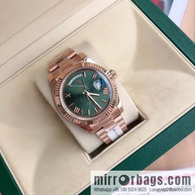 Rolex log type, the whole body is wrapped in 18k gold, the watch diameter is 41mm, and the original Swiss eta-2836 movement watch is loaded.