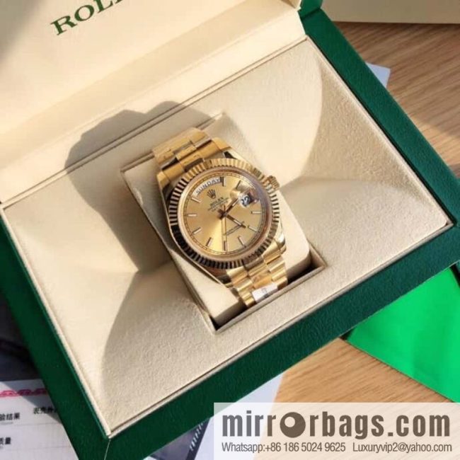 Rolex log type, the whole body is wrapped in 18k gold, the watch diameter is 41mm, and the original Swiss eta-2836 movement watch is loaded.
