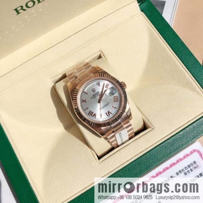 Rolex log type, the whole body is wrapped in 18k gold, the watch diameter is 41mm, and the original Swiss eta-2836 movement watch is loaded.
