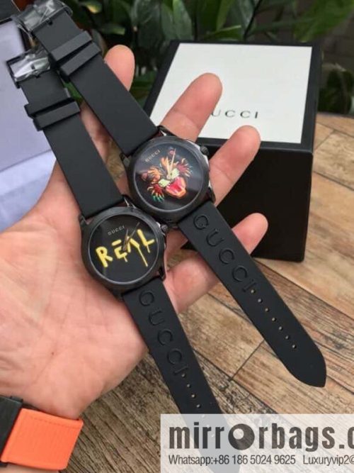 Gucci GUCCI\'s latest 38mm brushed polished black PVD case with three-dimensional Gucci logo and black PVD pin clasp, Rhonda quartz movement watch