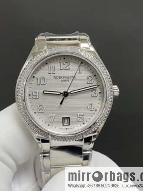 Patek Philippe TWENTY~ 4 Series 7300 Watch 324SC Self-winding Movement