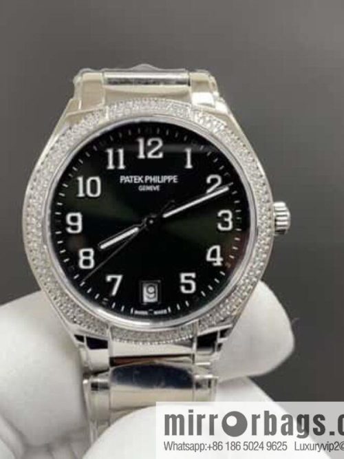 Patek Philippe TWENTY~ 4 Series 7300 Watch 324SC Self-winding Movement