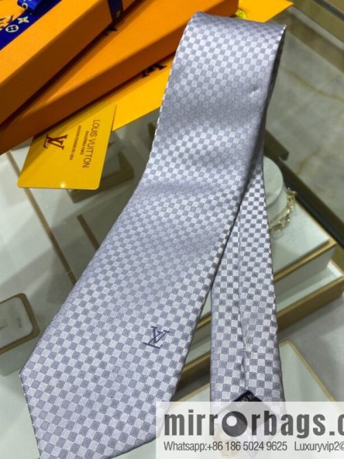 LV Louis Vuitton 100% Top Jacquard Silk L Checked Tie