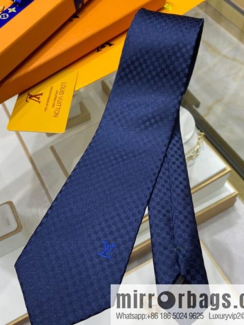 LV Louis Vuitton 100% Top Jacquard Silk L Checked Tie