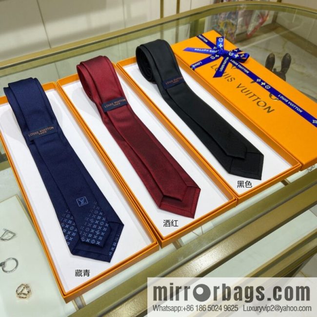 LV Louis Vuitton 100% top jacquard silk gradual change pattern tie