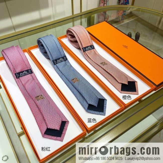 Hermes 100% Premium Twill Silk Mesh Print Tie