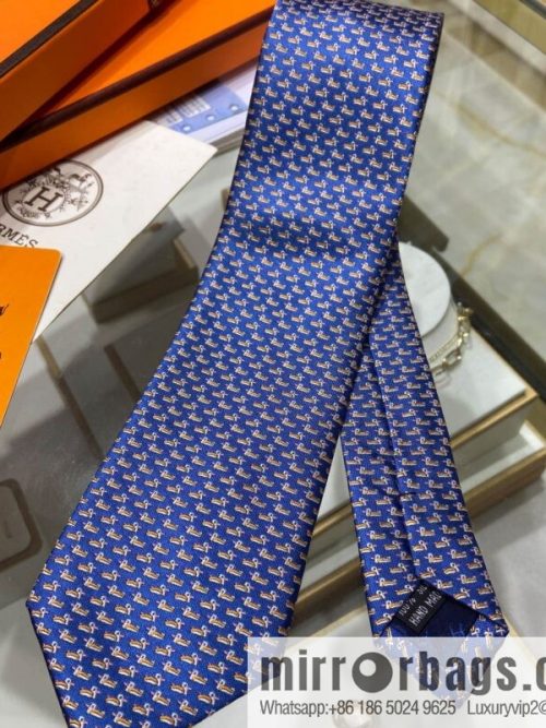 Hermes 100% Top Twill Silk Duckling Tie
