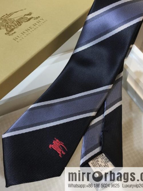 Burberry 100% Top Jacquard Silk Striped Tie