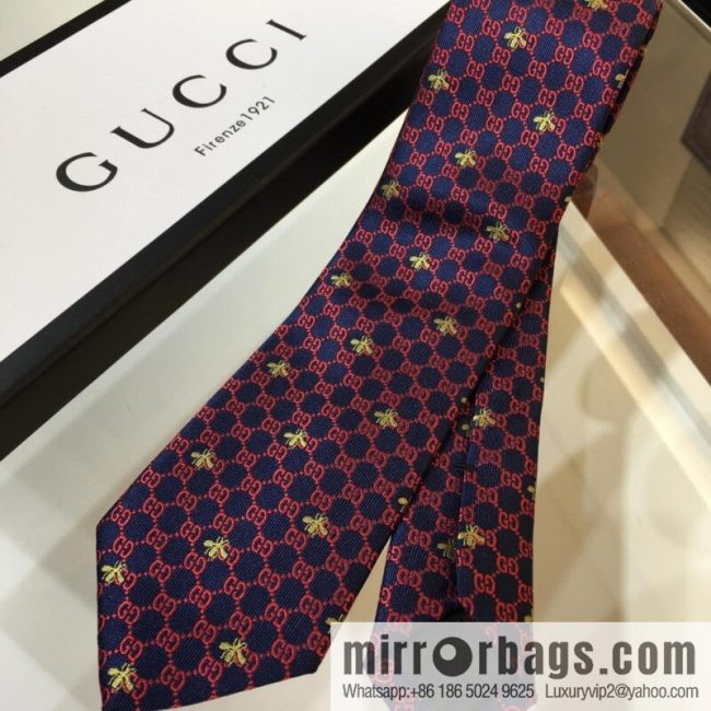 GUCCI Gucci 100% Top Jacquard Silk GG and Bee Tie - Image 4