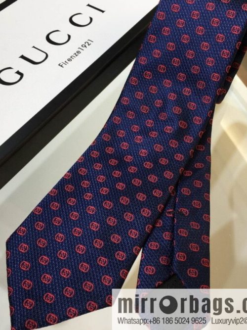GUCCI Gucci 100% Top Jacquard Silk GG Interlock Tie