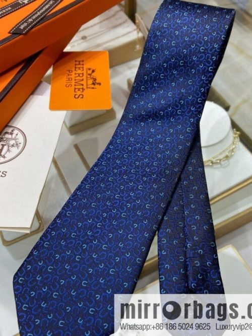 Hermes 100% Premium Twill Silk Horseshoe Tie