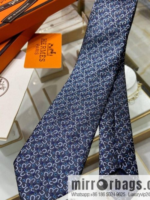 Hermes 100% Premium Twill Silk Horseshoe Tie