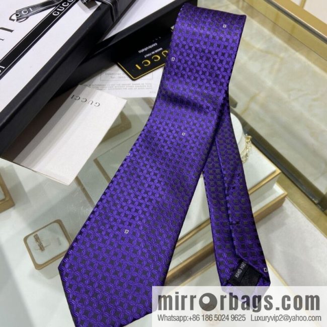 GUCCI Gucci 100% Top Jacquard Silk GG Clover Tie