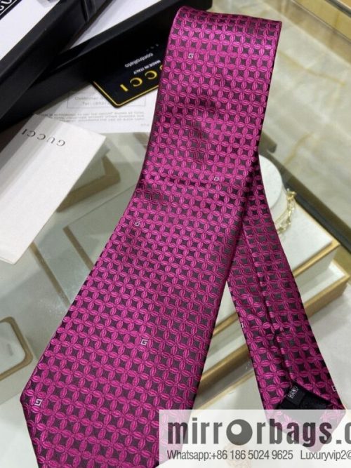 GUCCI Gucci 100% Top Jacquard Silk GG Clover Tie