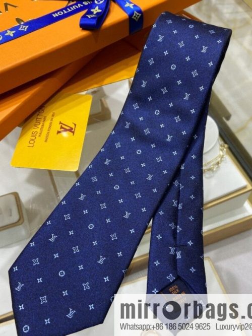 LV Louis Vuitton 100% Top Jacquard Silk Logo Tie