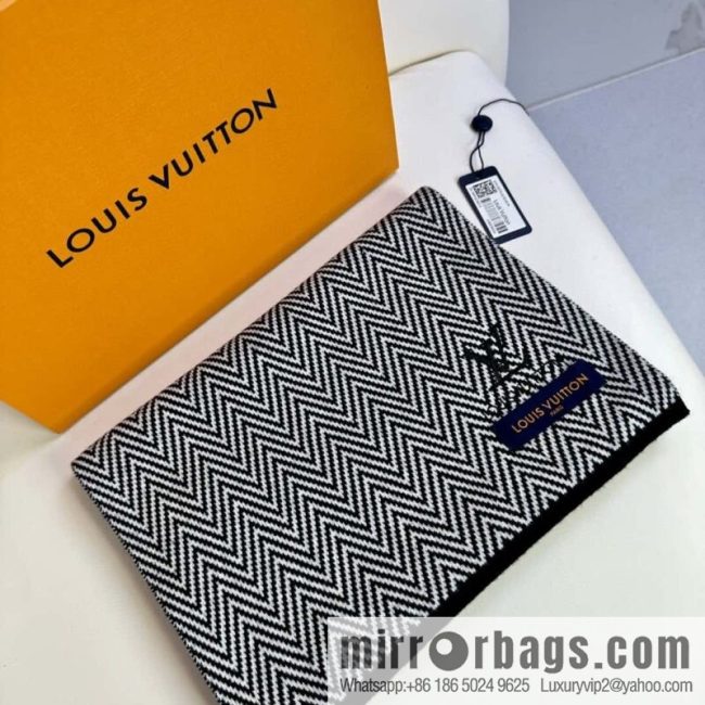 LV Louis Vuitton 100% Knitted Cashmere Classic Striped Woven Scarf