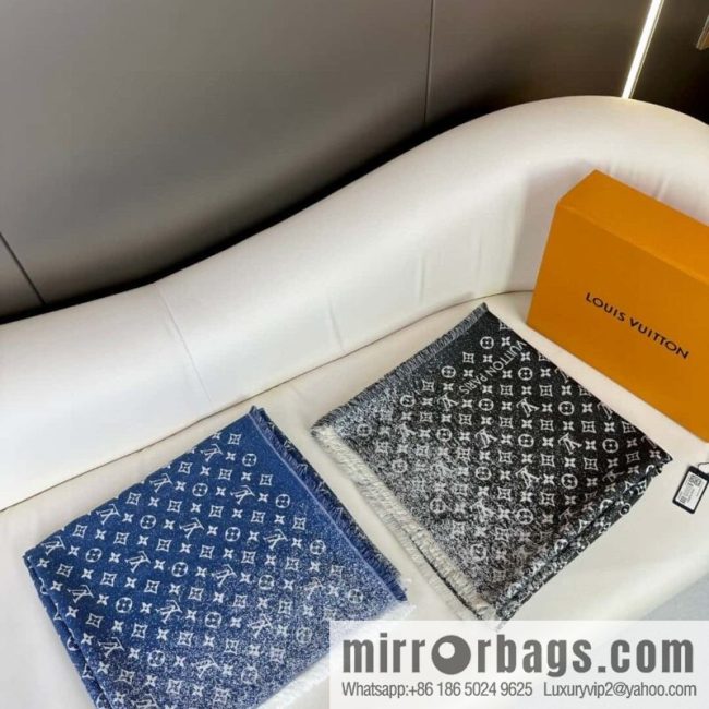 LV Louis Vuitton 23 spring new gradual change jacquard square