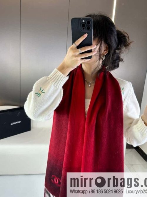 CHANEL 2023 new gradual change of color, fine cashmere scarf