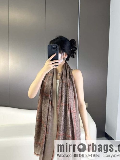 LV 2023 new, cashmere scarf.