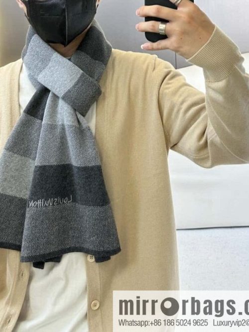 LV Knitted Striped, Unisex Scarf