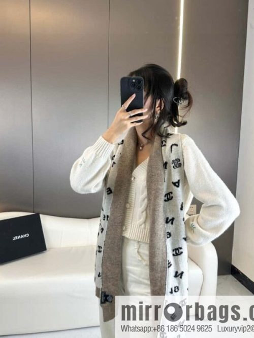 CHANEL counter cashmere scarf