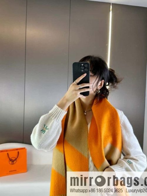 Hermès double-sided jacquard thickened fringed scarf