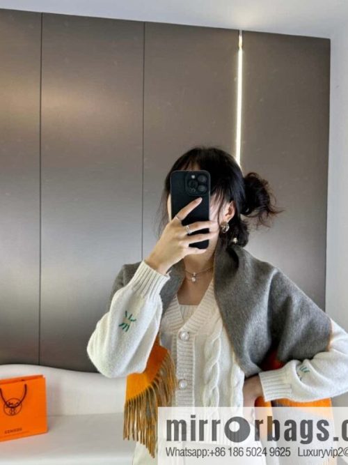 Hermès double-sided jacquard thickened fringed scarf