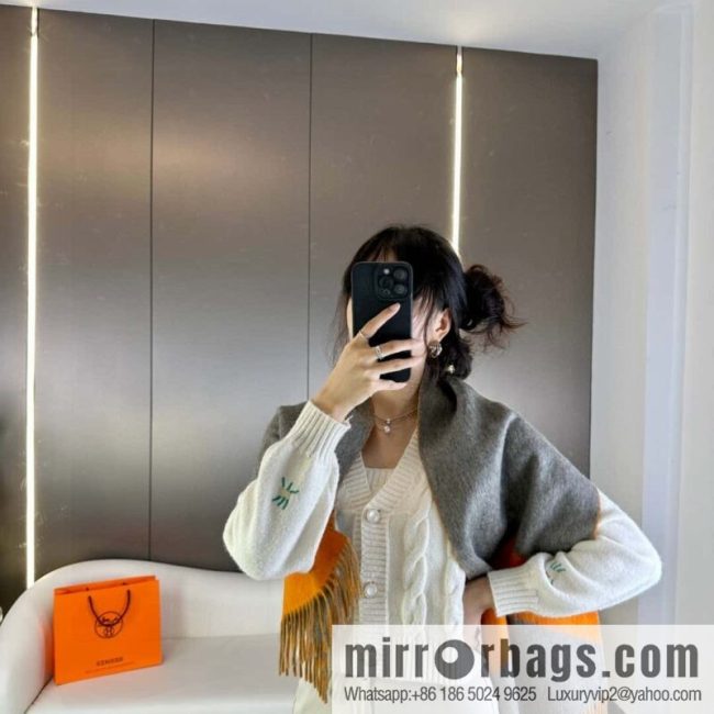 Hermès double-sided jacquard thickened fringed scarf