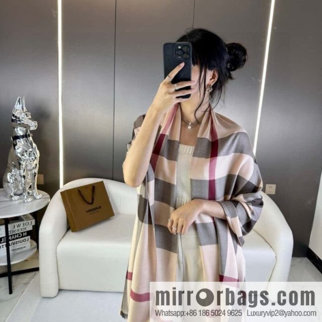 Burberry, Classic Checked Thin Diamond Velvet Scarf