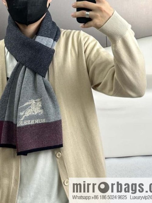 Burberry, classic warhorse plaid, high-end men\'s scarf