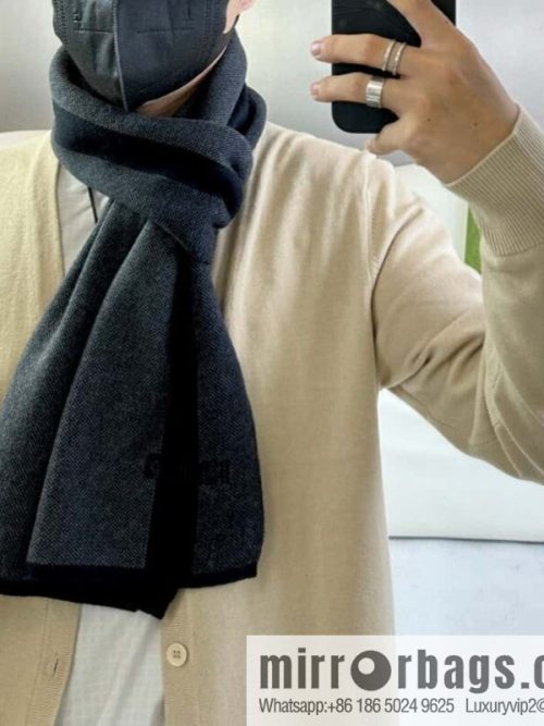 GUCCI classic stripes, imported knitted cashmere, high-end men\'s scarf