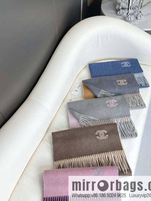CHANEL Paris Fashion Show Business Men\'s and Women\'s Universal Double-Sided Cashmere Shawl