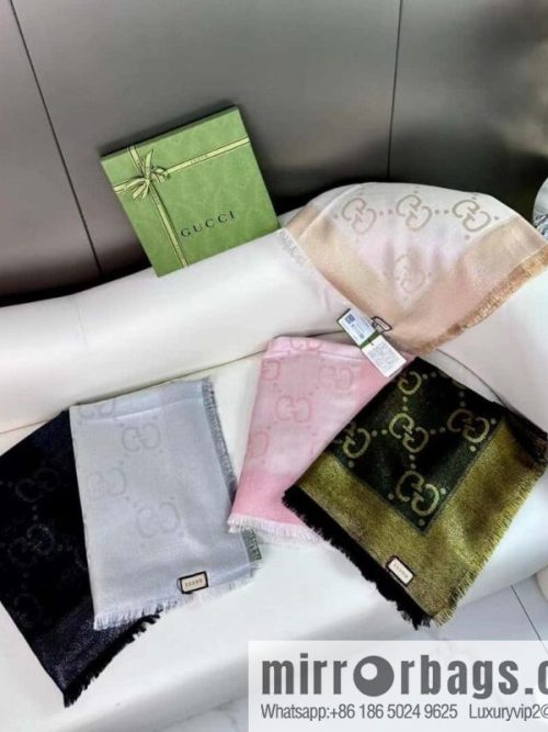 GUCCI GG gold thread jacquard shawl