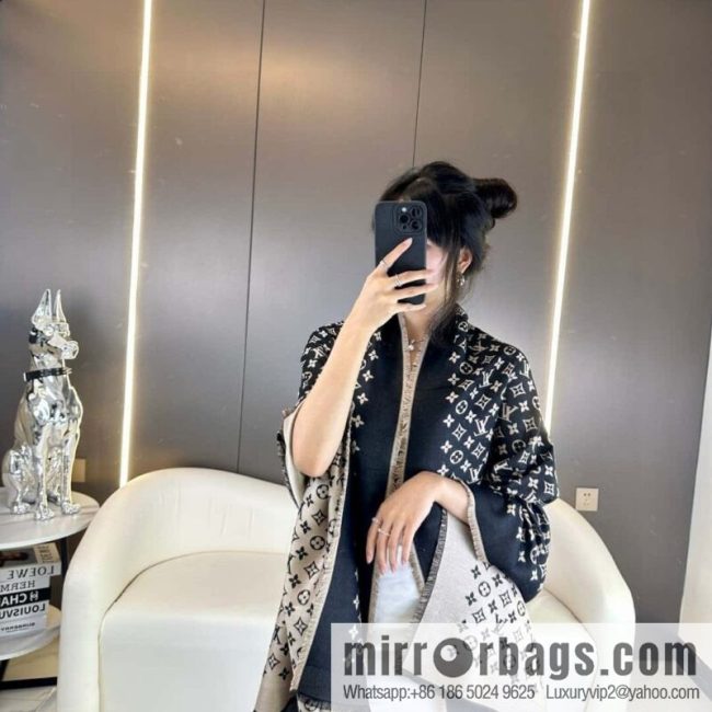 LV classic presbyopia long towel