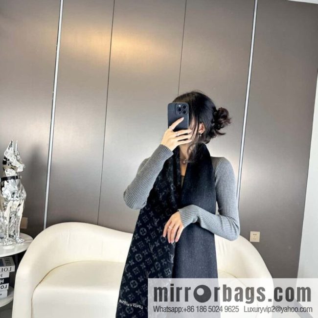 LV 2023 counter synchronization, double-sided gradual change pattern long towel
