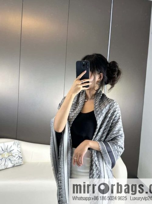 DIOR Oblique print shawl
